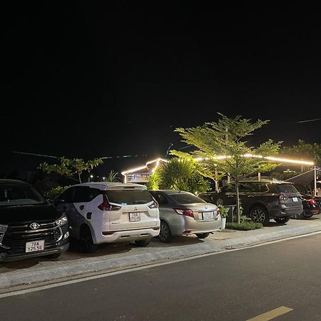 Ha Anh Hotel Phuong Sau Bagian luar foto